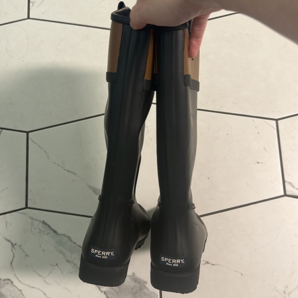 Sperry Nellie Kate Outdoor Boots - Picture 2 of 3